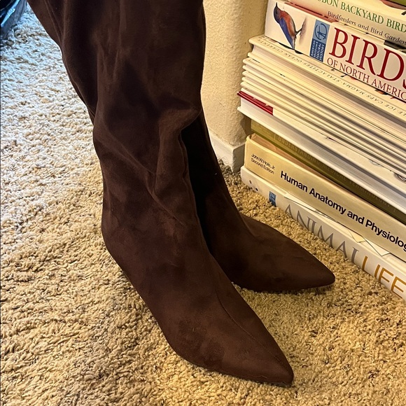 Elegant Brown Knee-High Women's heel Boots a new day 6 - Picture 2 of 3